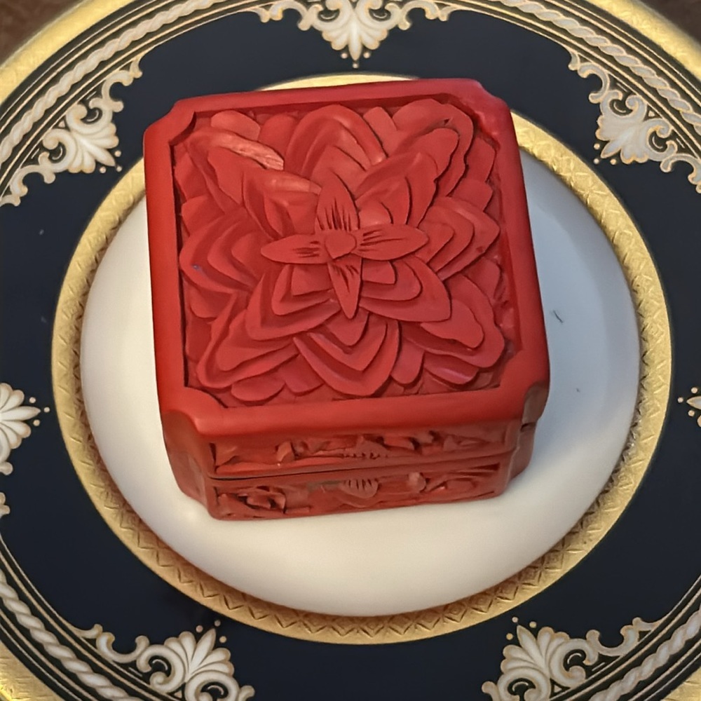 Vintage Cinnabar Trinket Box